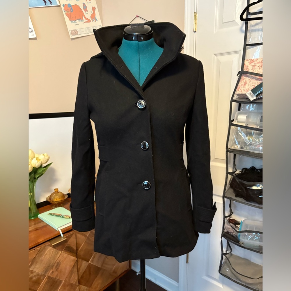 Kenneth Cole Black Short Trench Coat Timeless - Size 4